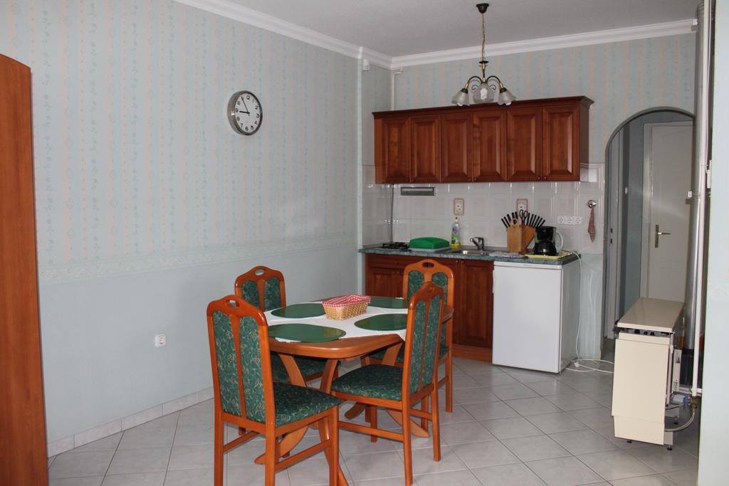 Orwa Apartmanok - Fenyofa Koez 佐洛卡罗斯 外观 照片