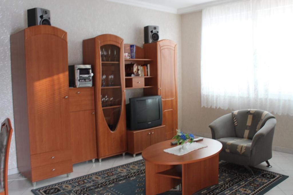 Orwa Apartmanok - Fenyofa Koez 佐洛卡罗斯 客房 照片